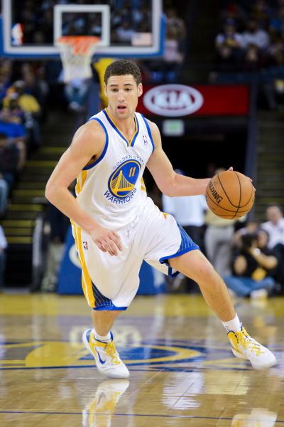 皮亚尼奇重返尤文训练基地，与斯帕莱蒂、基耶利尼合影（皮亚尼奇回到尤文训练基地，与斯帕莱蒂、基耶利尼合影留念）