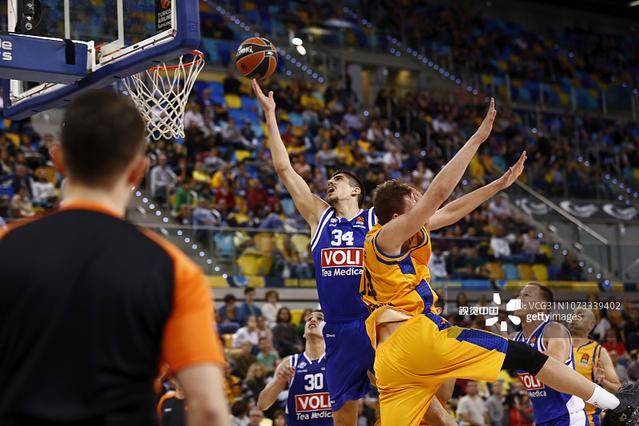 绿帽哥独家：斯洛特帅位告险，部分核心球员对其战术感到困惑（独家：斯洛特帅位岌岌可危，部分核心对其战术存疑）