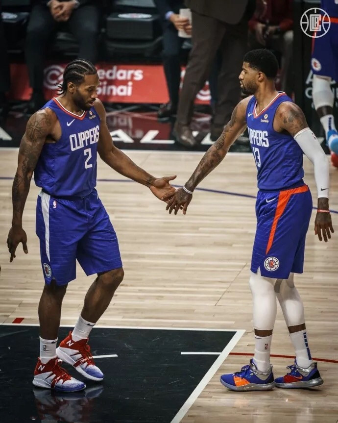 拼劲十足！沃特森10中7拿到21分 正负值+17（沃特森火力全开，10投7中砍下21分，正负值+17）