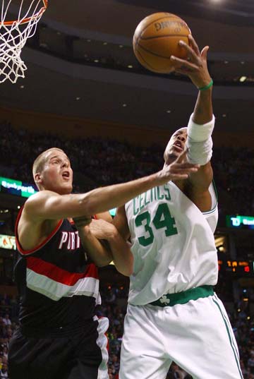 BLG官方：下路选手Elk即日起正式离队（BLG官宣：下路选手Elk即日起离队）