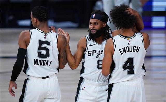 荷兰直通美加墨世界杯决赛圈，队史第12次（荷兰锁定美加墨世界杯正赛席位，队史第12次晋级）