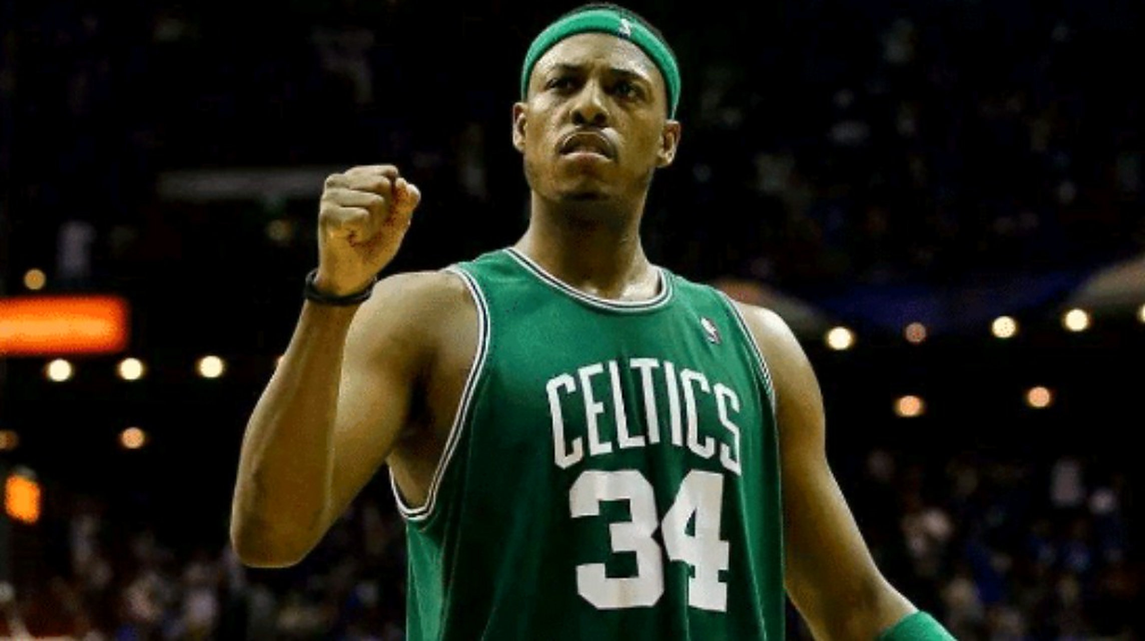 川普狂喜，乡下人乐队将在世界杯抽签仪式结束后表演《YMCA》（世界杯抽签仪式后，Village People将献唱《YMCA》，川普欣喜若狂）