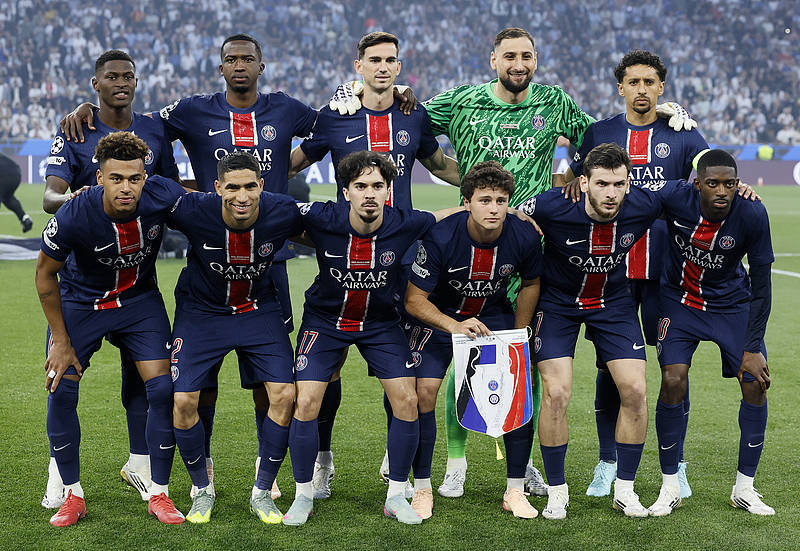 老鹰：特雷杨右膝伤势恢复顺利，约两周后复查（老鹰队：特雷杨右膝恢复良好，预计两周后复查）