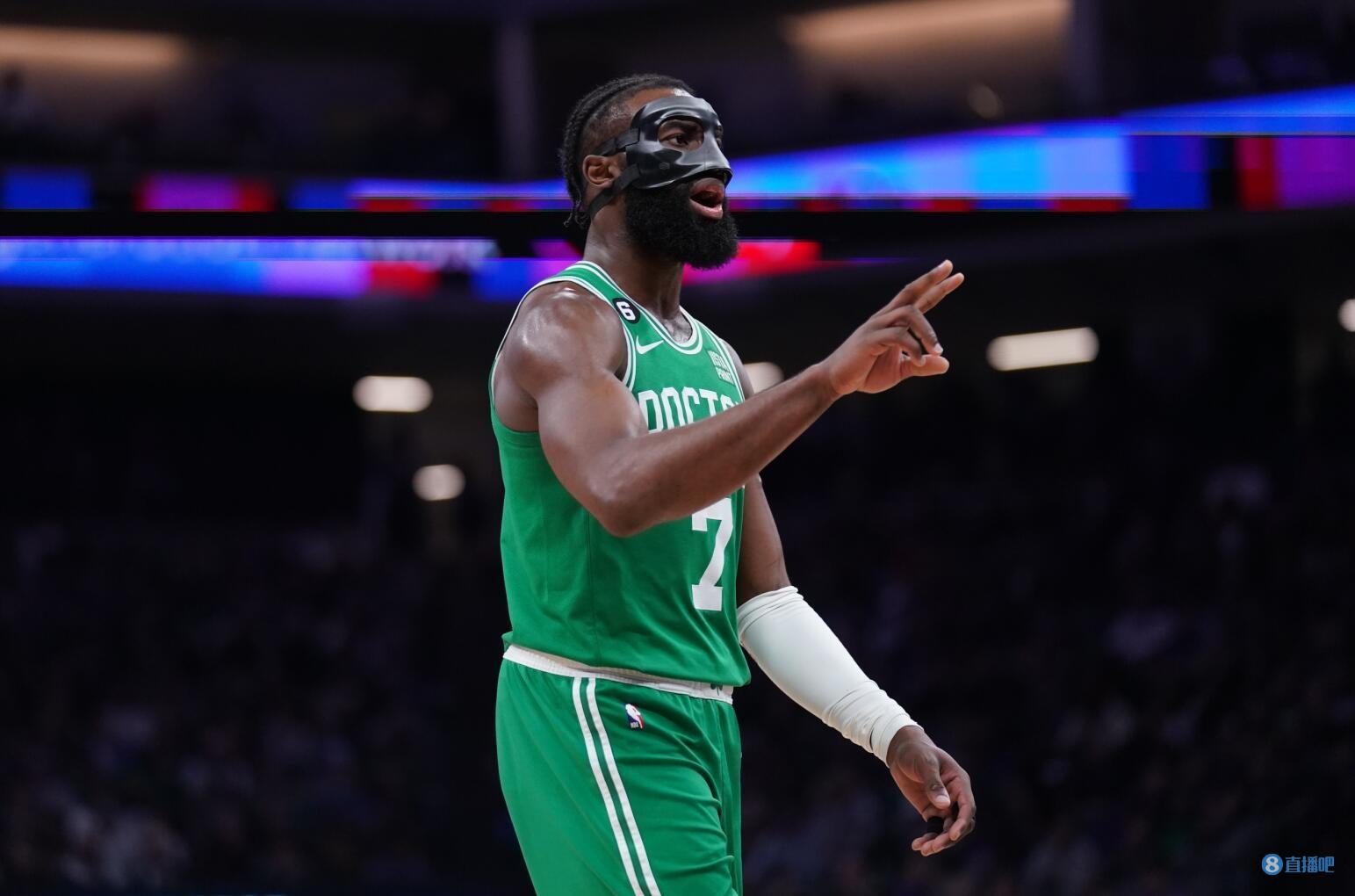 赛季新高22分！邓雨婷末节连中关键三分，遗憾错失绝杀（邓雨婷轰下赛季新高22分，末节连中关键三分仍憾未能绝杀）