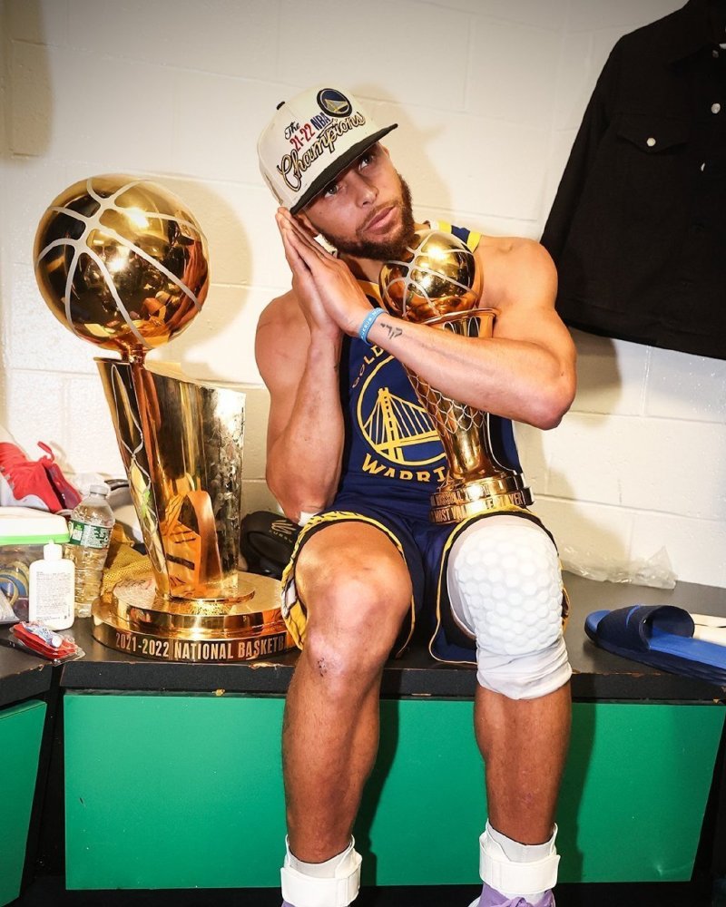 苏炳添官宣退役，中国田径一个时代落幕~祝福苏神未来一切都好！（苏炳添宣布退役：国田传奇谢幕，祝福苏神前程似锦！）